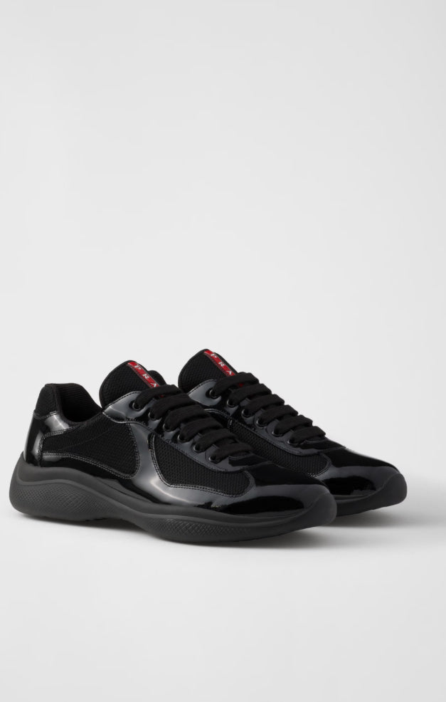Prada cup noir