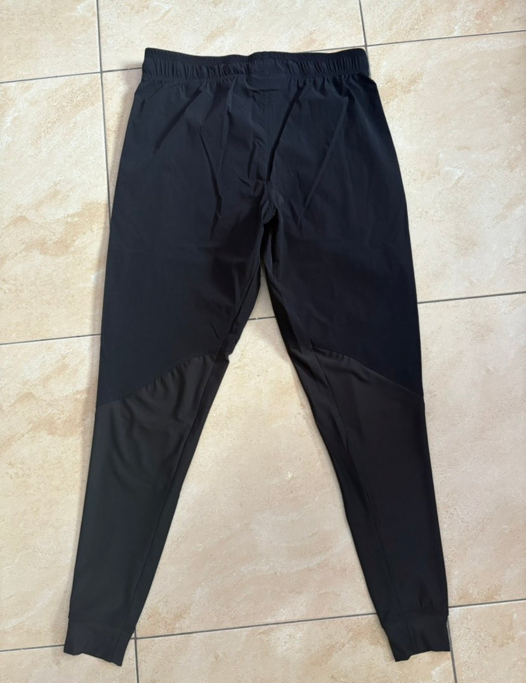 Bas under armour hybrid